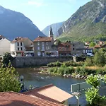 Logis Restaurant De La Poste 2*