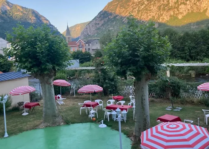 Logis Restaurant De La Poste Hotel