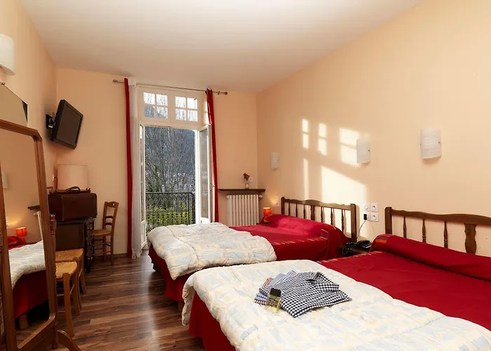 Logis Restaurant De La Poste Hotel