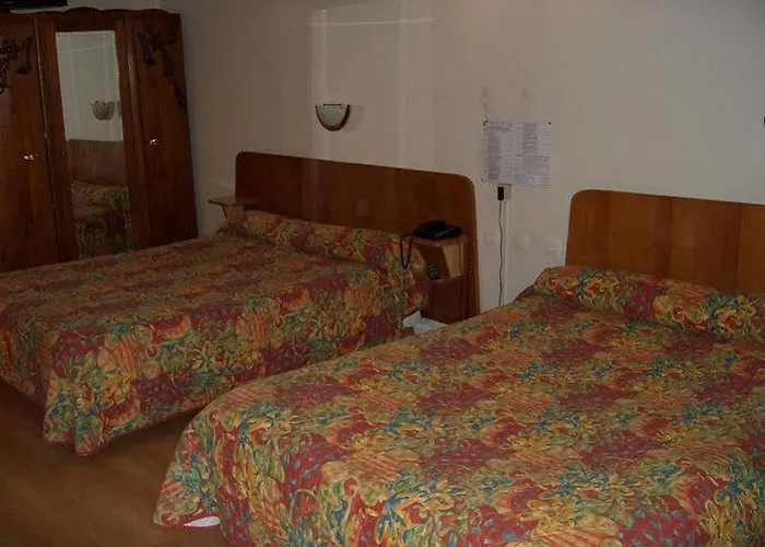 Logis Restaurant De La Poste Hotel Tarascon-sur-Ariege