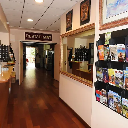 Logis Restaurant De La Poste Tarascon-sur-Ariege