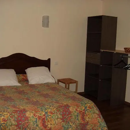 Hotel Logis Restaurant De La Poste Tarascon-sur-Ariege